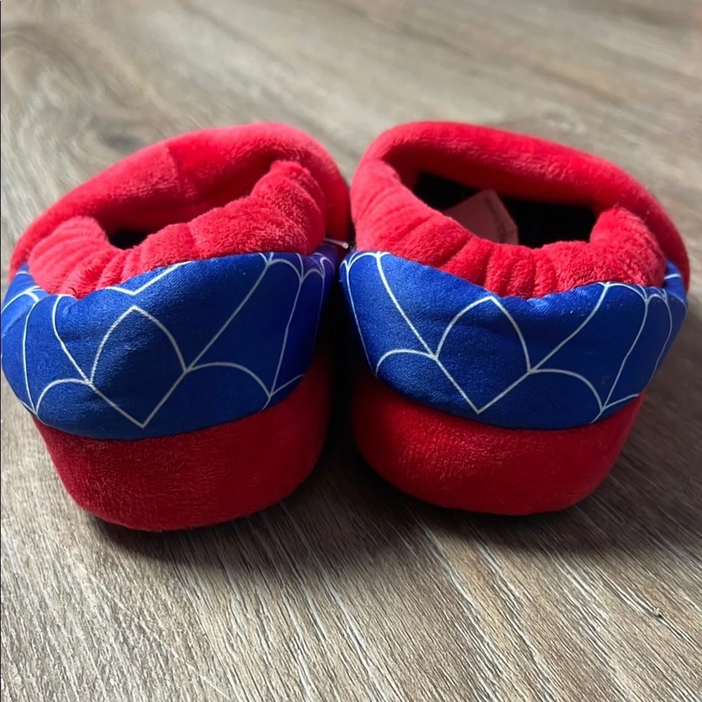 Marvel Spider-Man Red Slippers Size 5-6